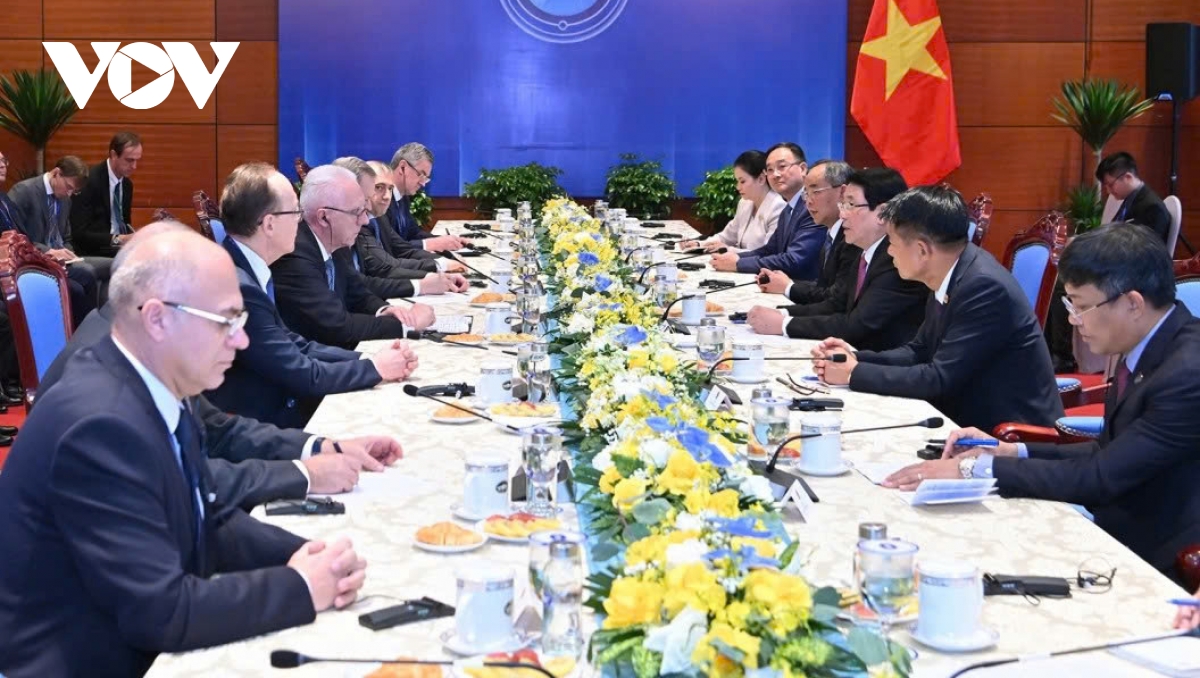 President Luong Cuong receives Russian Prosecutor General